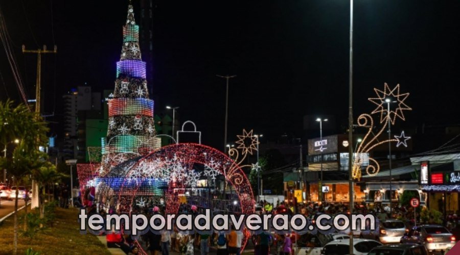 Natal em Natal 2022 conta com quatro árvores e iluminação natalina na orla da cidade