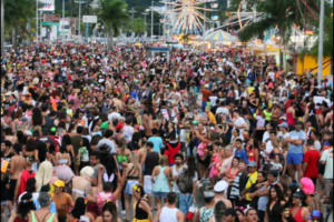Carnaval em Caraguatatuba : Prefeitura reforça proibição do uso e comercialização de spray de espuma